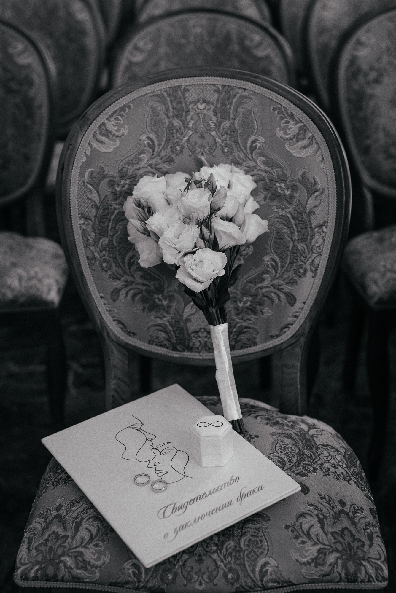 Свадебная фотосессия для двоих в СПб: ЗАГС, Исаакий, Петергоф