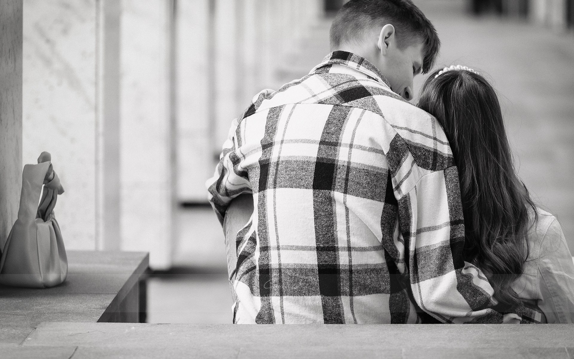 Предсвадебная фотосессия Pre-Wedding А&О на Московском переулке в Новосибирске от профессионального фотографа Саши Кё. Свадебный, семейный и event фотограф в Новосибирске и Новосибирской области Саша Кё