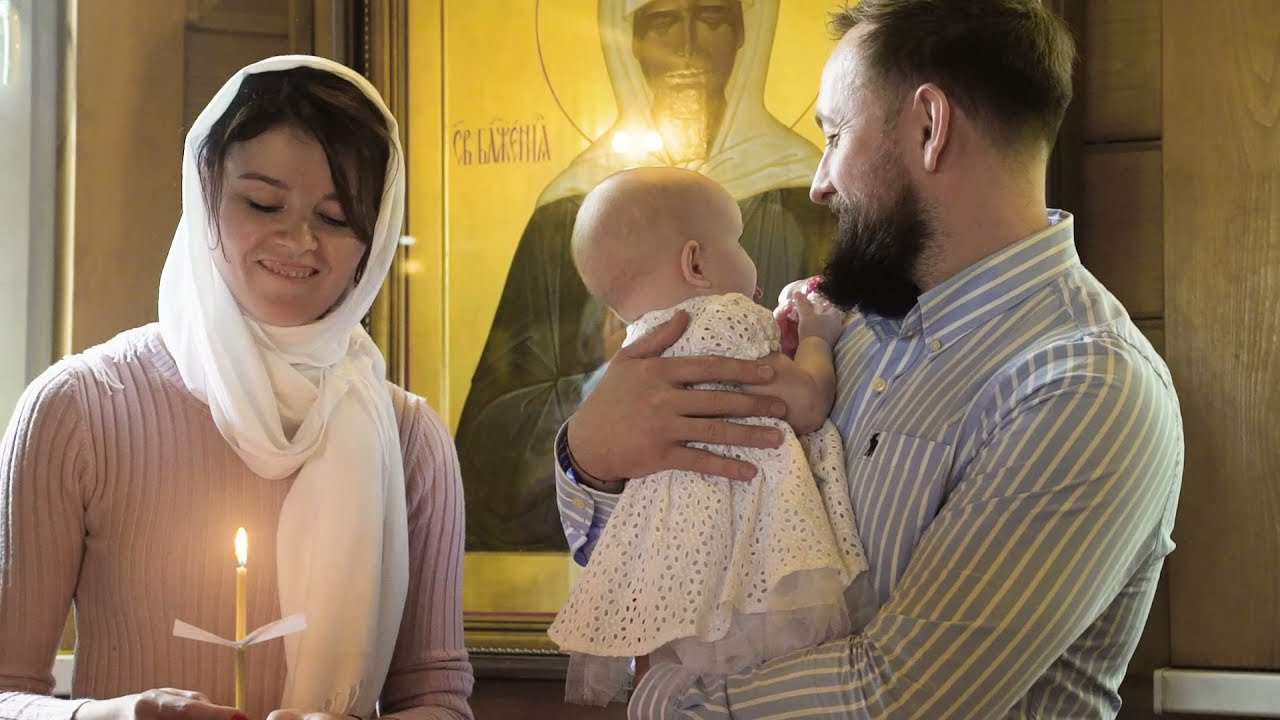 Крещение в русской православной церкви. Видеограф Осинина Татьяна — видеосъемка в Москве