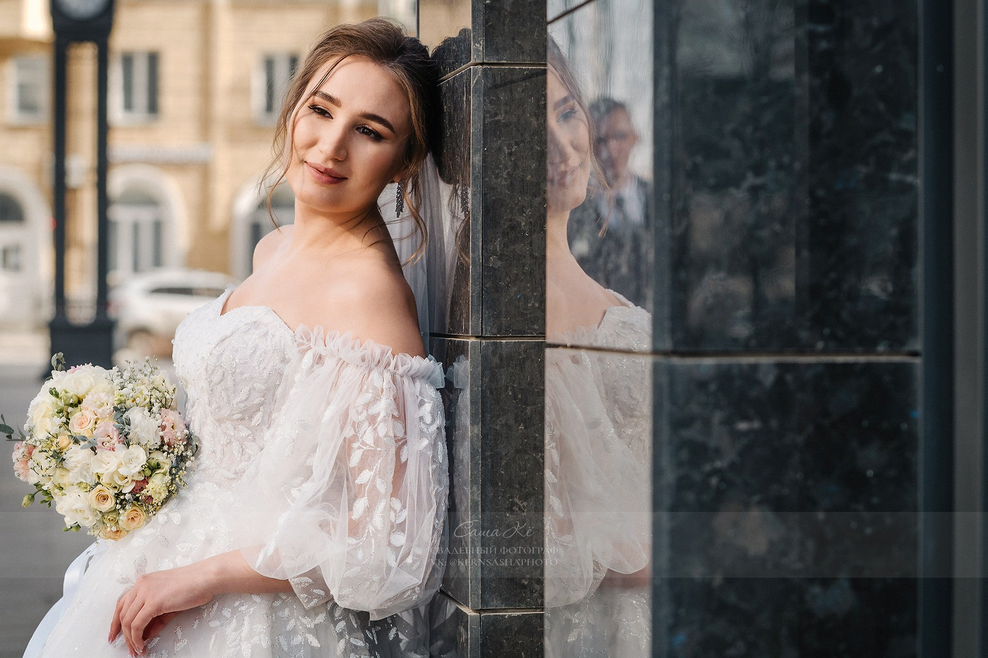 Свадебная фотосессия до свадьбы — возможность окунуться в атмосферу еще до дня торжества. Забронируйте сегодня, чтобы не упустить подходящее время.