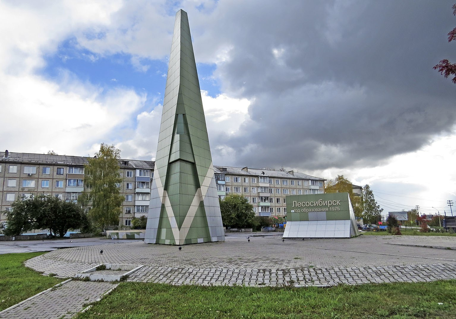 центр горда Лесосибирске экскурсии Енисейск Красноярск аренда микроавтобуса трансфер индивидуальный тур фото интересные места что посмотреть куда сходить что посетить достопримечательности в Лесосибирске фототур  цена заказать экскурсию программа маршрут смотровые площадки видовые красивые места путешествие туристический маршрут 