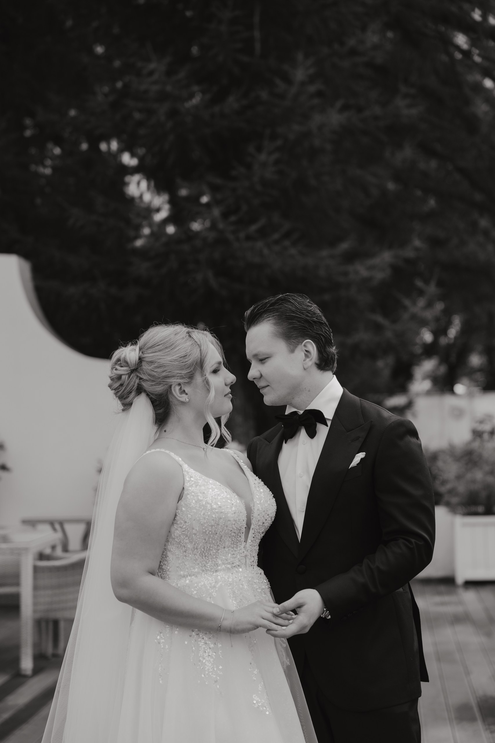 Где найти фотографа на свадьбу. Фотограф, видеограф на свадьбу в Москве Никита Назаров