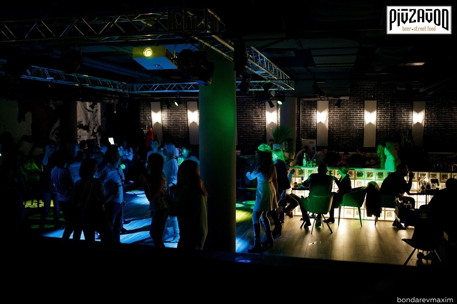 «PIVZAVOD» Пятница ___ 25 января. Максим Бондарев, коммерческий фотограф для бизнеса | Курск