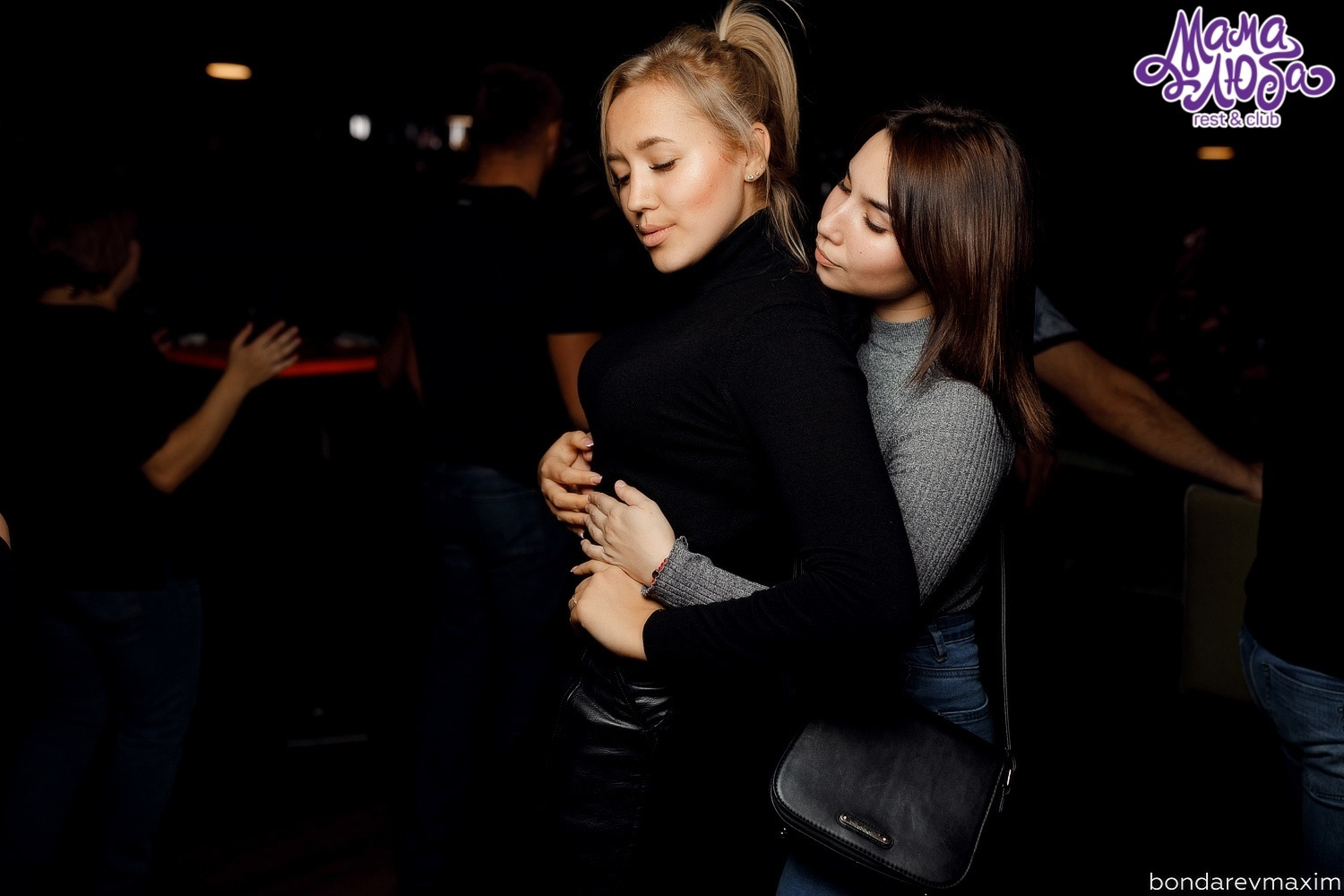 Мама Люба 13 октября — «BACK TO THE DANCE». Максим Бондарев, коммерческий фотограф для бизнеса | Курск