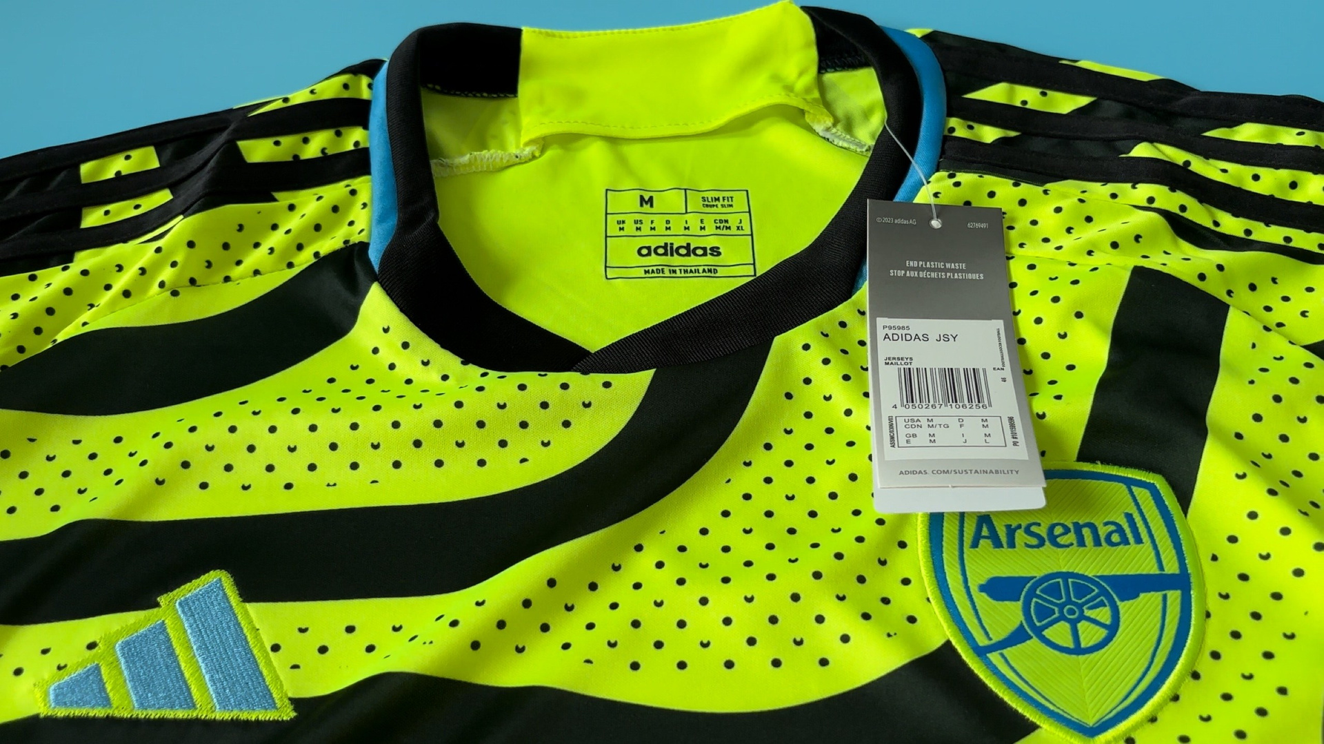 Видео обзор на джерси Arsenal 2023-2024. Футбольный магазин — ssw_magazin