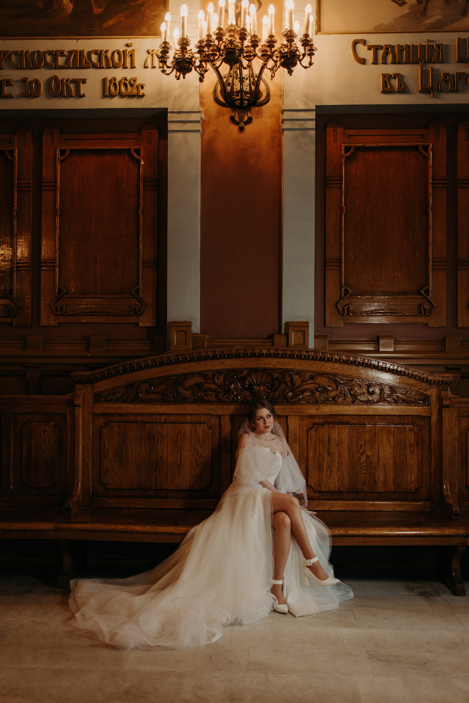 закрытые места для свадебной фотосессии в дождь, осенью или зимой