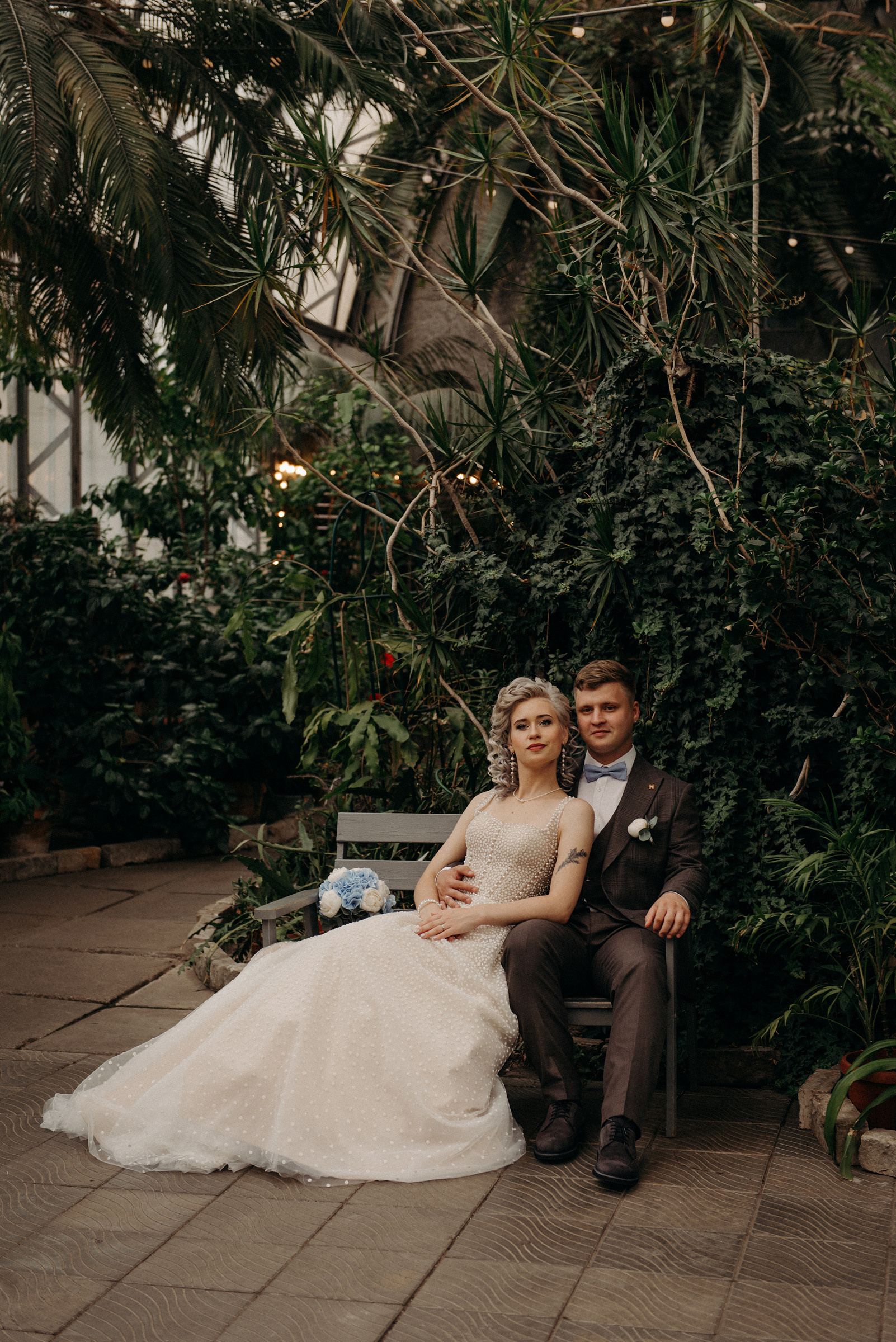 закрытые места для свадебной фотосессии в дождь, осенью или зимой