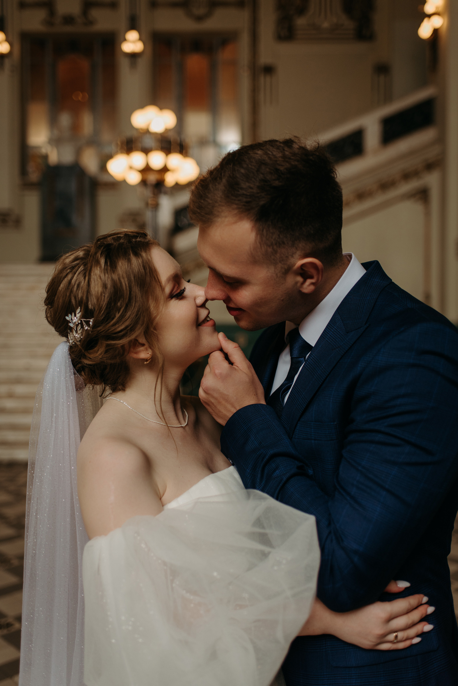 закрытые места для свадебной фотосессии в дождь, осенью или зимой