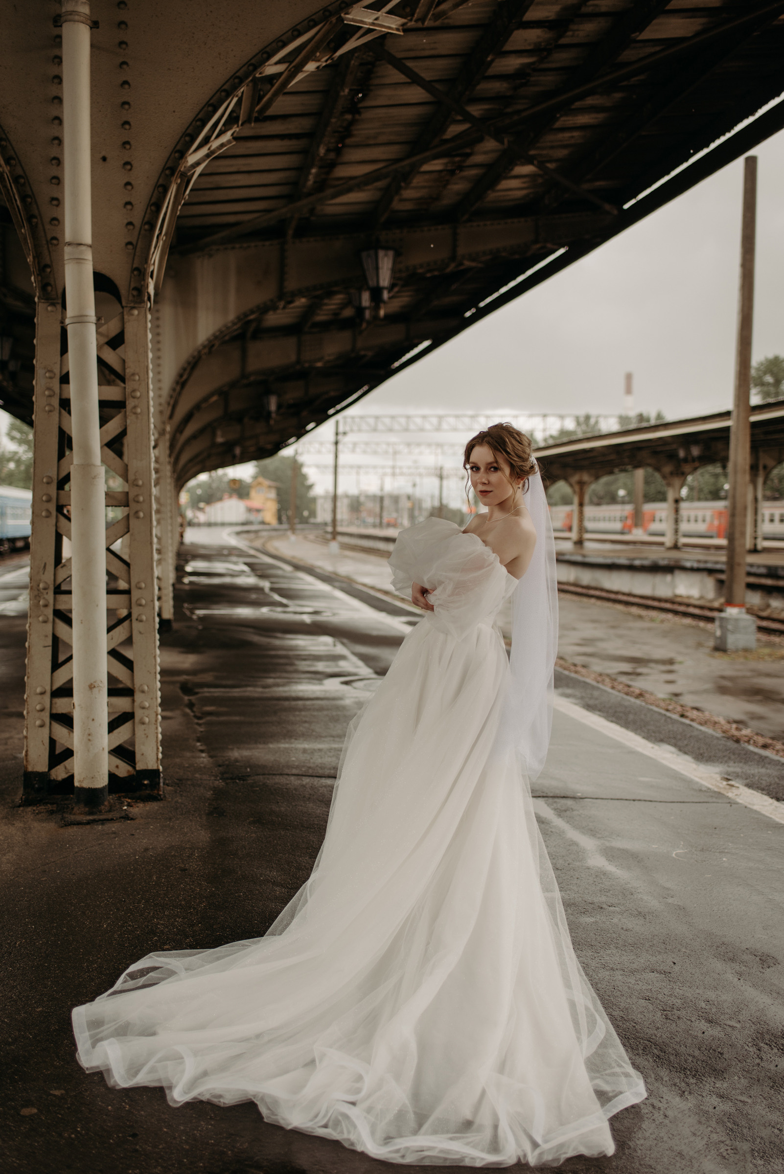 закрытые места для свадебной фотосессии в дождь, осенью или зимой