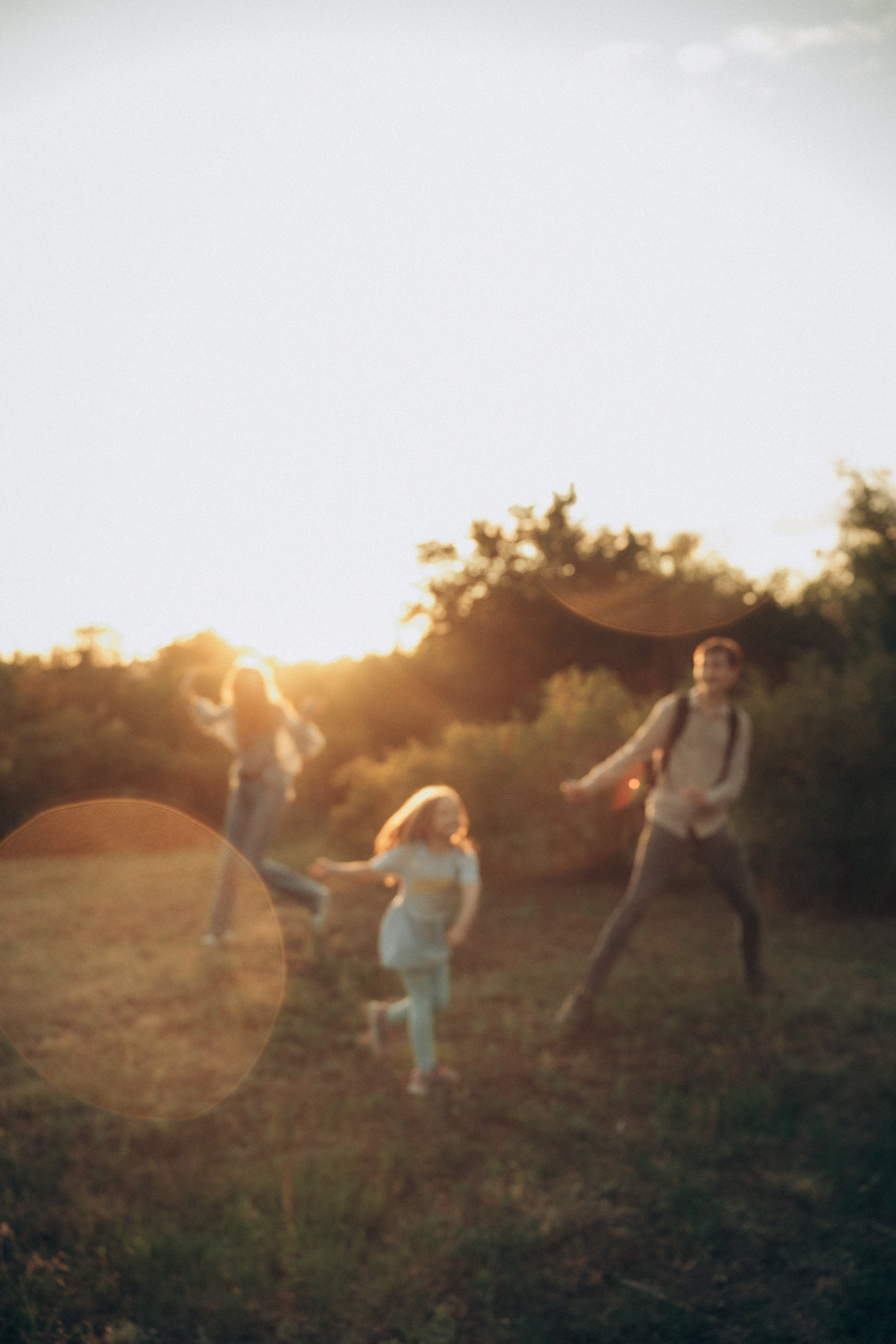 Теплая семейная съемка на природе. Фотограф Мариам Воробьева