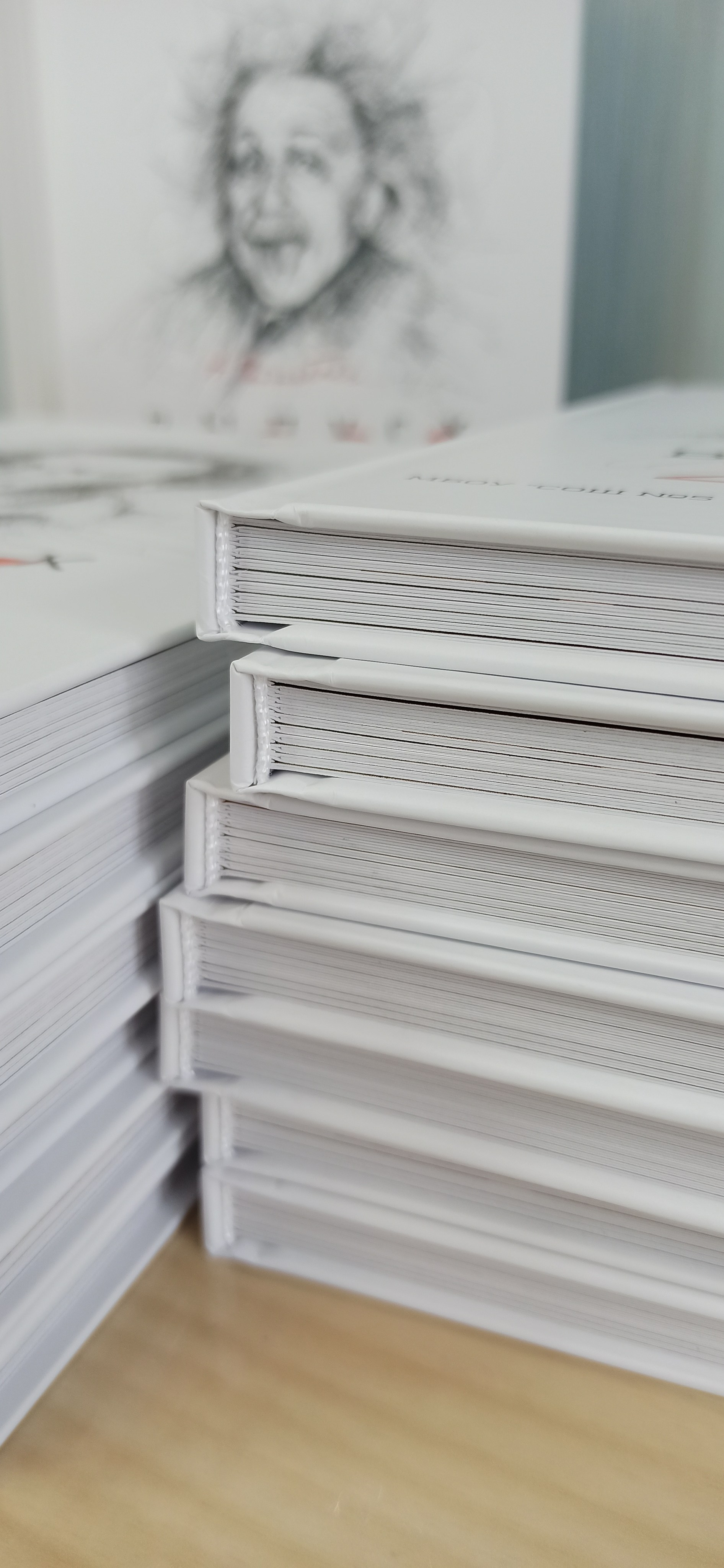 Выпускные альбомы Старый Оскол 4 класс. Стильные выпускные альбомы в Старом Осколе. Свадебные фотокниги