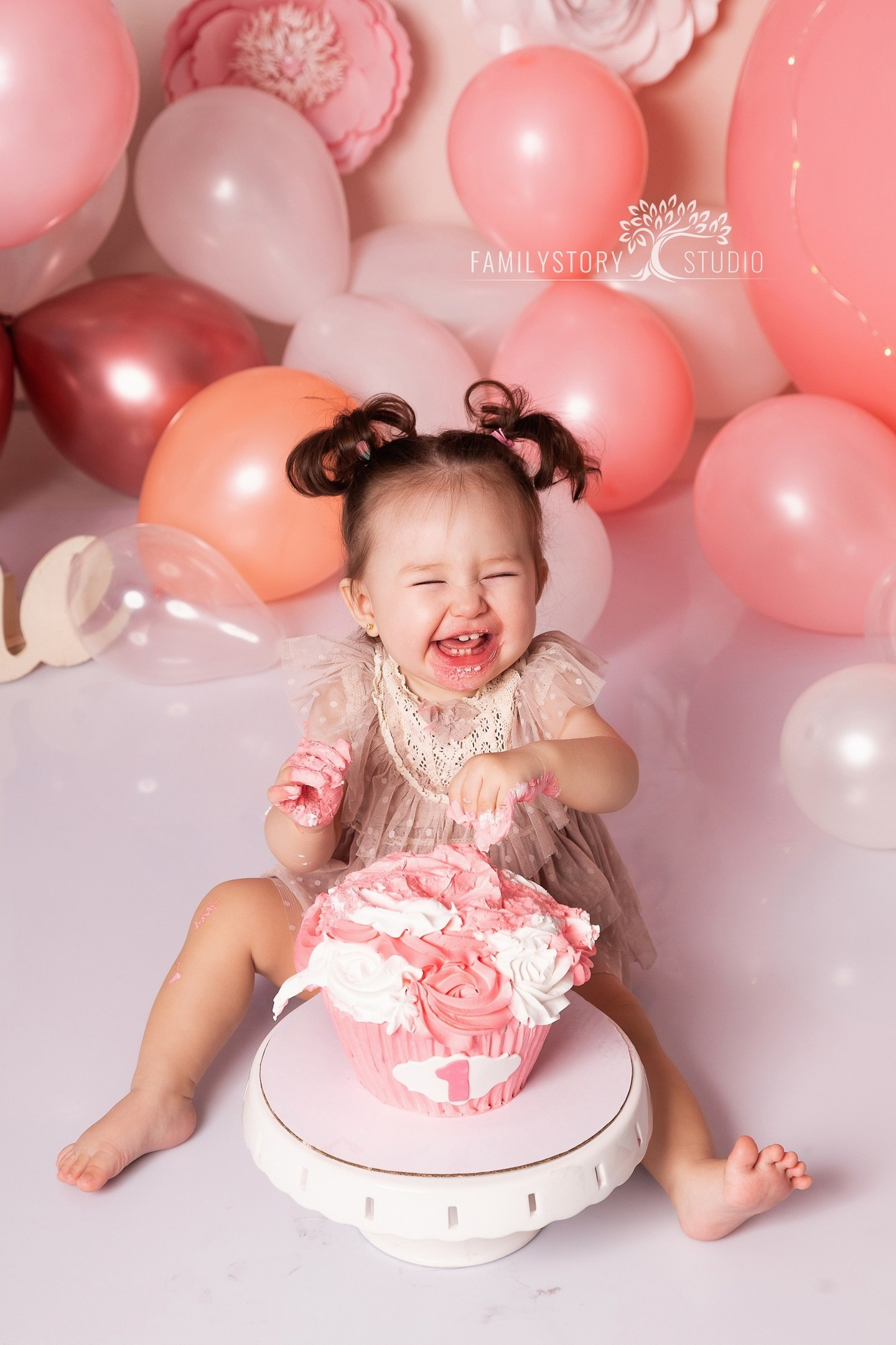 ФОТОГРАФ НА ГОДИК, БЕРЕМЕННОСТИ, НОВОРОЖДЕННЫХ, КРЕЩЕНИЯ МОСКВА