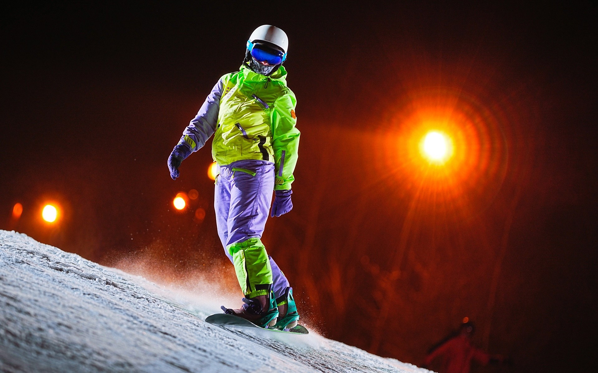 Вечерняя съёмка на склонах с использованием внешних вспышек. Фотограф Студитский Евгений