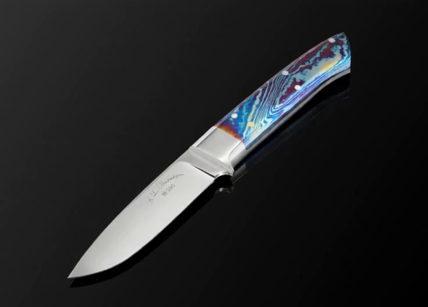 Высококачественная предметная каталожная Фотосъемка в Москве. Высококачественная профессиональная рекламная фотосъёмка ювелирных украшений, драгоценных камней в Москве. Обучение, консультация