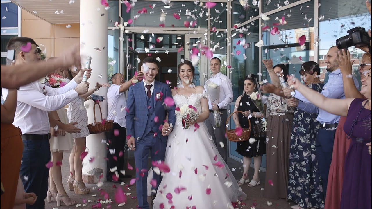 Видео. Свадебные фотографы в Москве: Денис и Елена Пройдовы