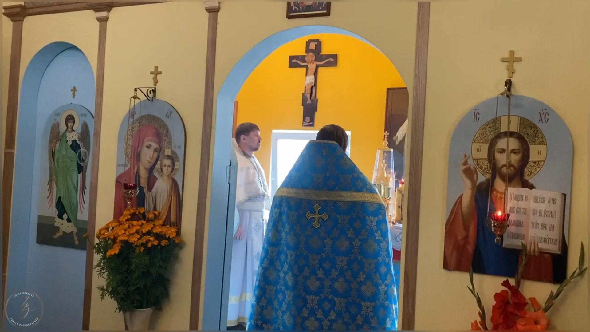 Репортажная съемка службы в Храме. Фотограф Юлия Кондратьева