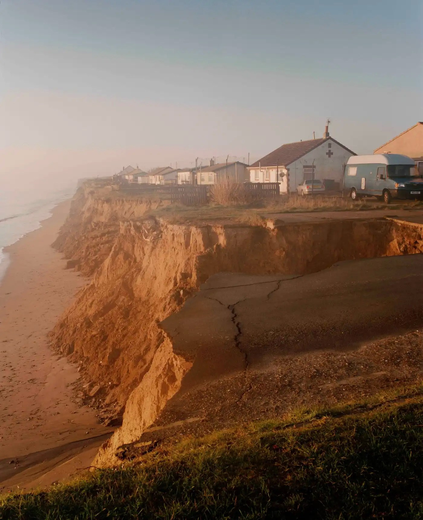 Книга Макса Меховски (Max Miechowski) «Land Loss». Private image