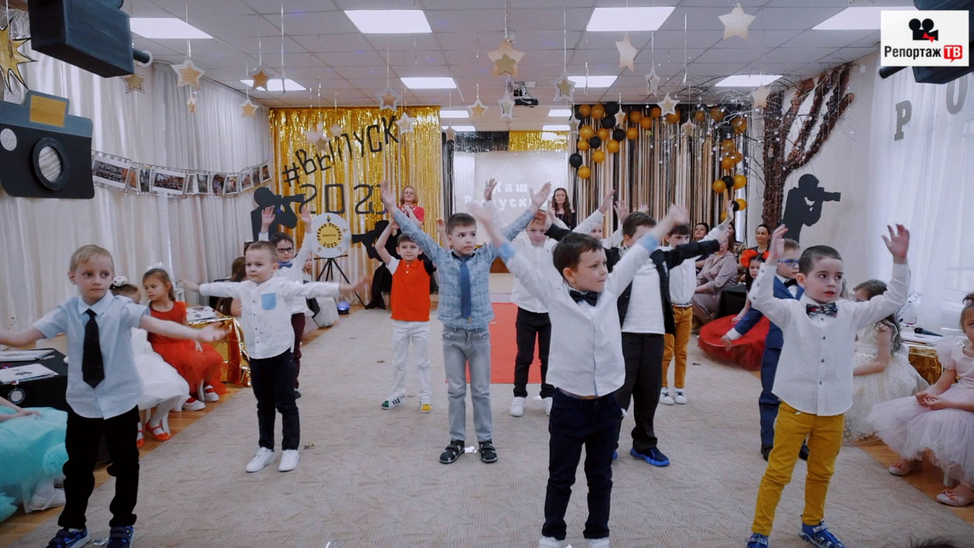 Выпускной в детском саду и школе. Фото и видеосъёмка выпускного утренника. Свадебный фотограф и видеограф в Москве и области. Выгодное предложение — два в одном