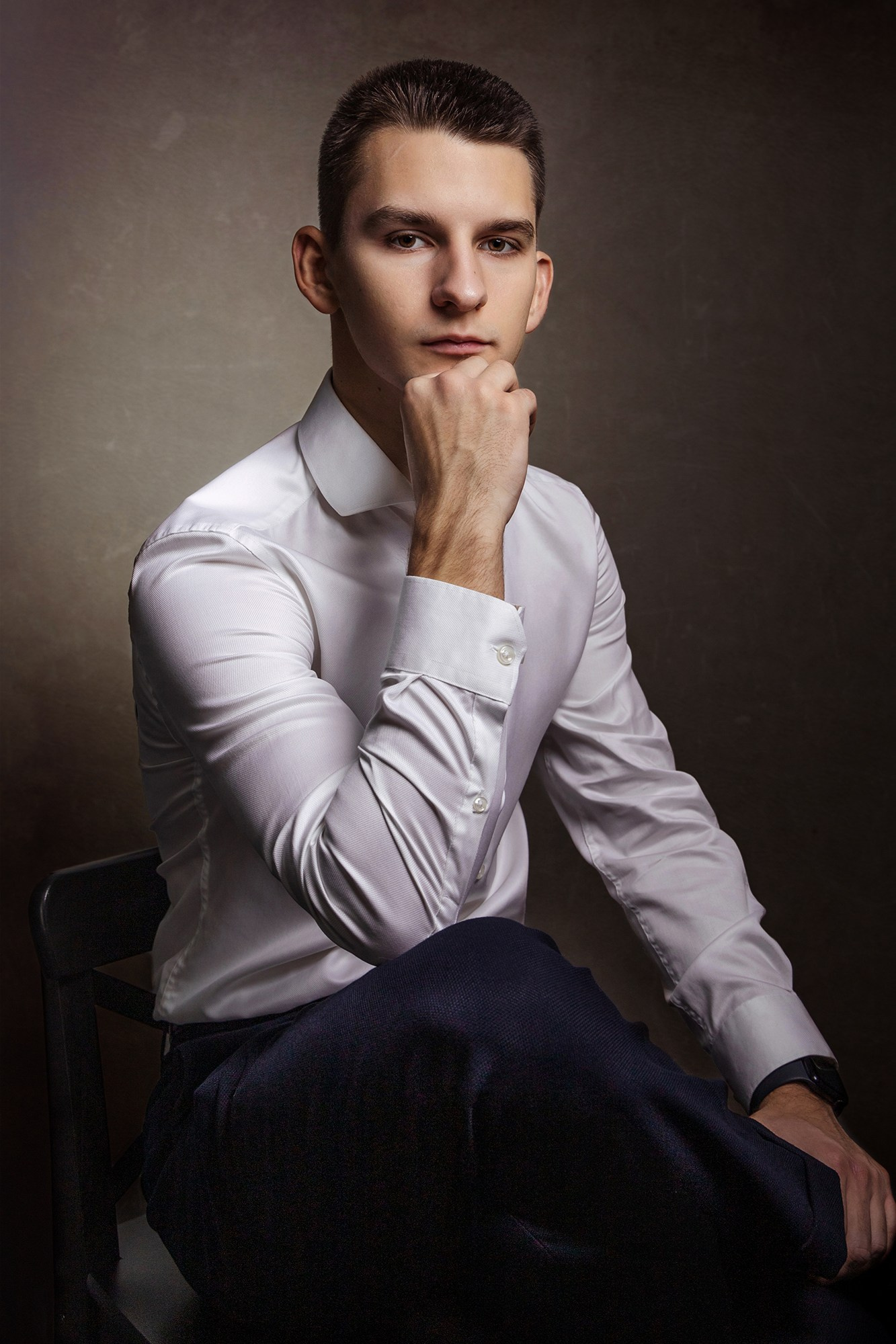 Фото на документы в Зеленограде. Фото на паспорт. Портретная фотостудия ЛукБук. Деловой портрет. Семейный портрет. Предметная фотосъемка