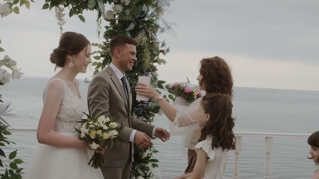 Видео Коновальцев Дом у моря. Подрядчики и друзья сети свадебных площадок House for wedding