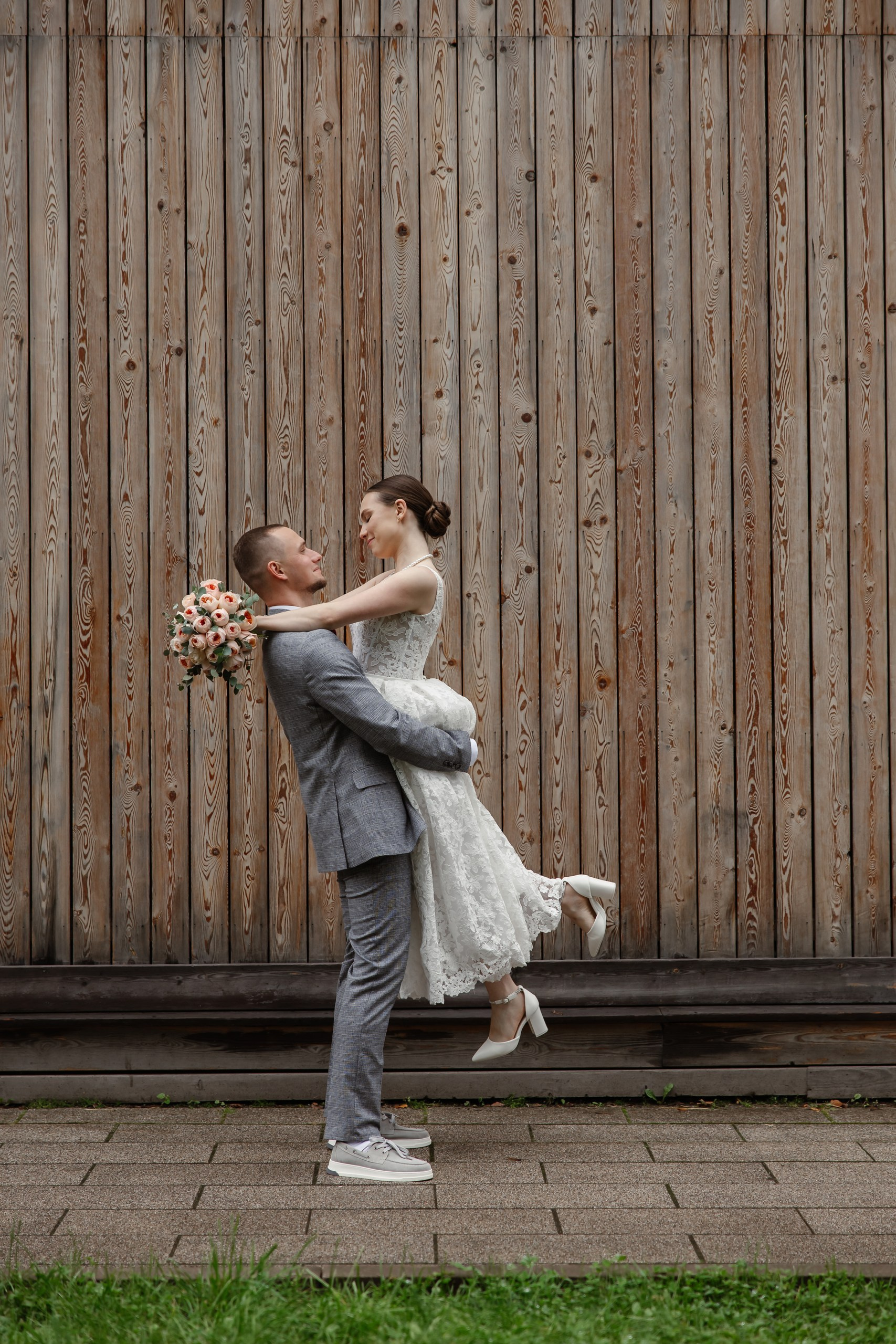 Свадебная фотосессия: 5 ошибок позирования. Как красиво получиться на фото, не будучи моделью. Фотограф, видеограф на свадьбу в Москве Никита Назаров