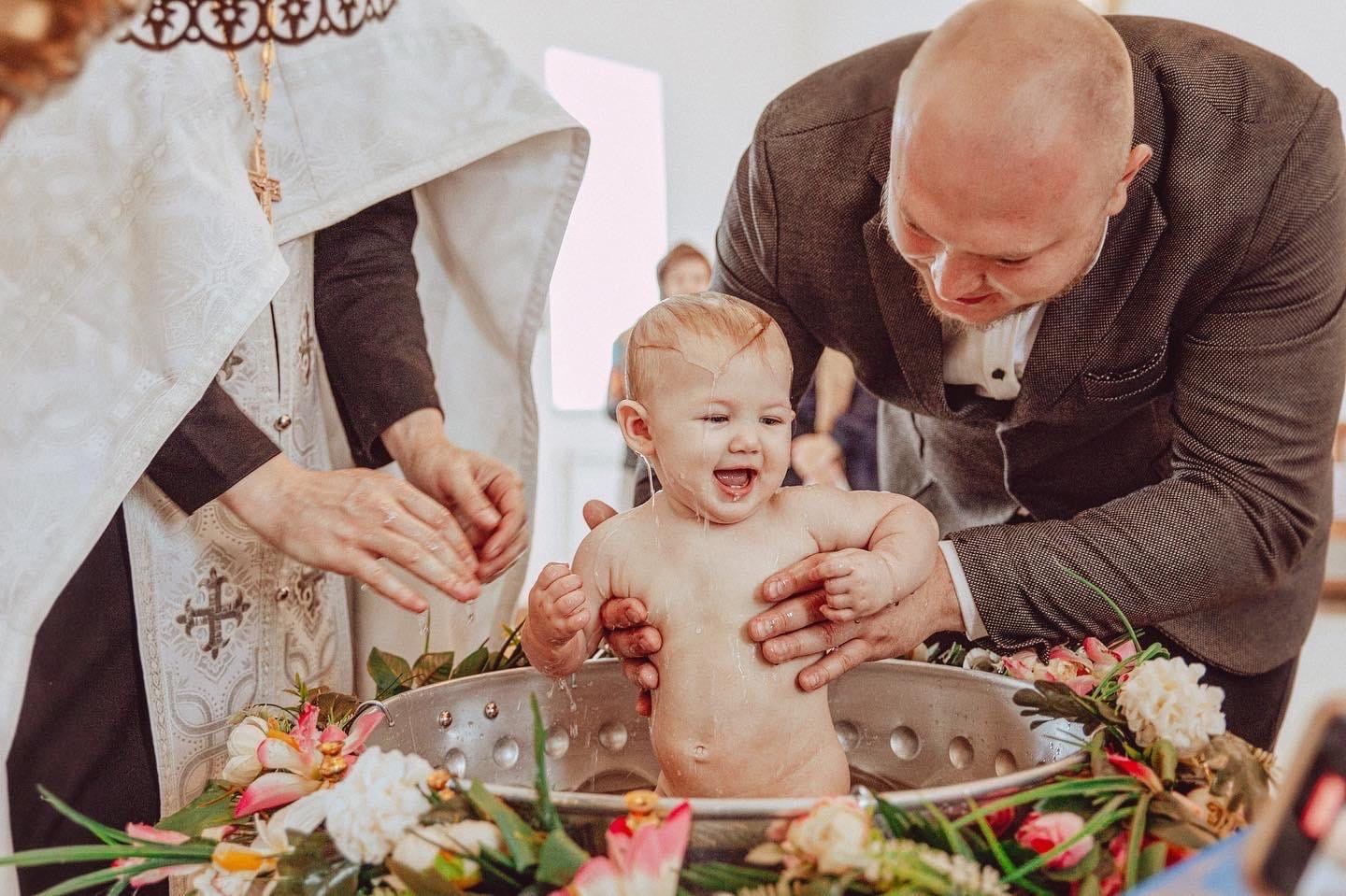 Аренда платков и платьев. Фотограф Крещения, а также семейный и детский фотограф в Оренбурге