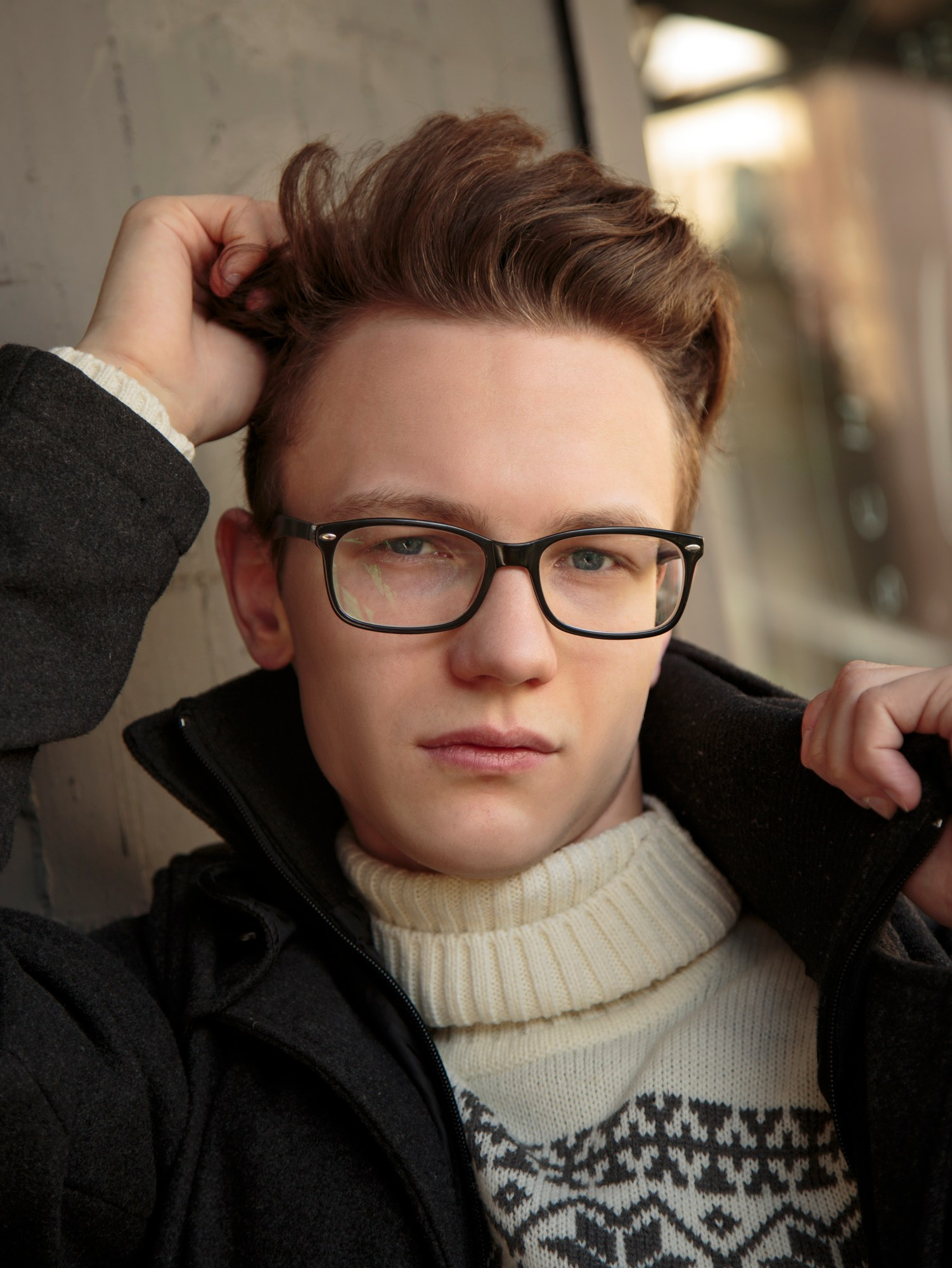 Мужская фотосессия в Москве для мужчин от мужского фотографа в студии. Фотосессия в студии в Москве от профессионального фотографа услуги по доступным ценам