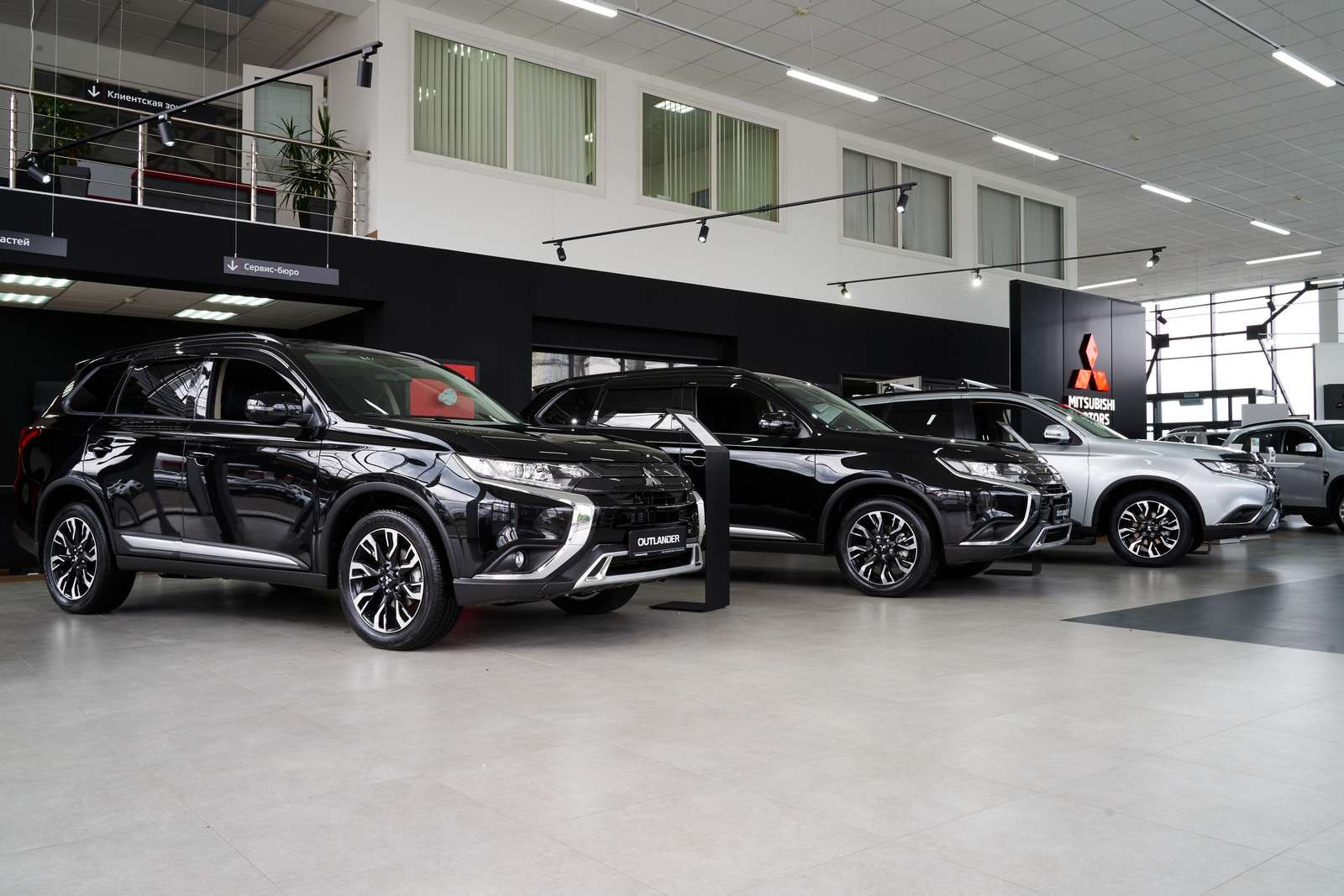 Mitsubishi центр в Уральске. Фотограф в Уральске Александр Хохлачёв | HOHLACHEV.COM