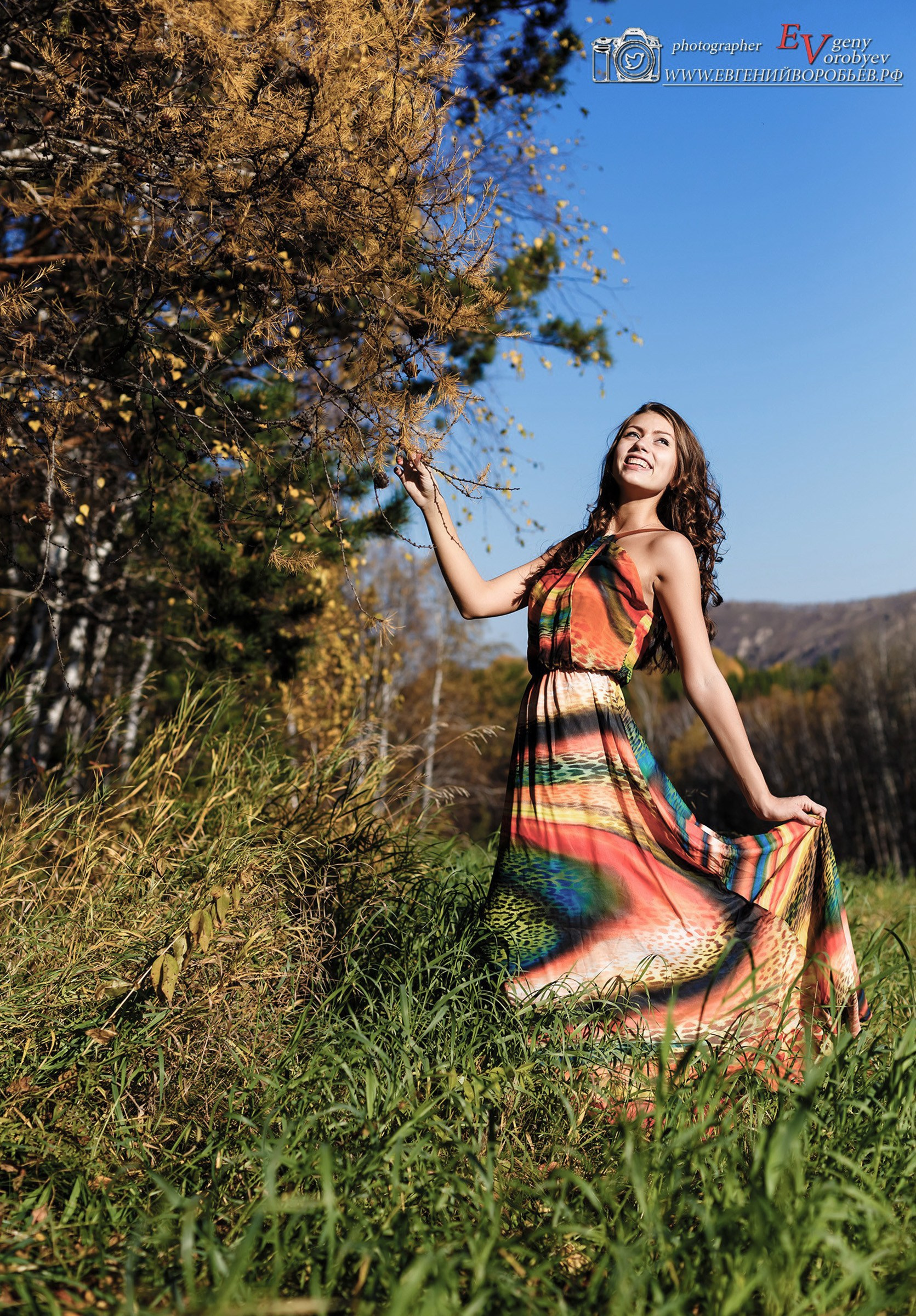 женская фотосессия Красноярск фото для девушки фотограф Красноярск фотосессия для сайта знакомств Красноярск фото для социальной сети заказать цена стоимость фотосессии в Красноярске пример фото идея место позы для фотосессии девушки в Красноярске фотосессия ИИ фотосессиия нейросеть промт для фотосессии фотосессия фото для социальной сети визажист причёска и макияж Красноярск парк Сады мечты Татышев фотостудия Красноярск бизнес портрет