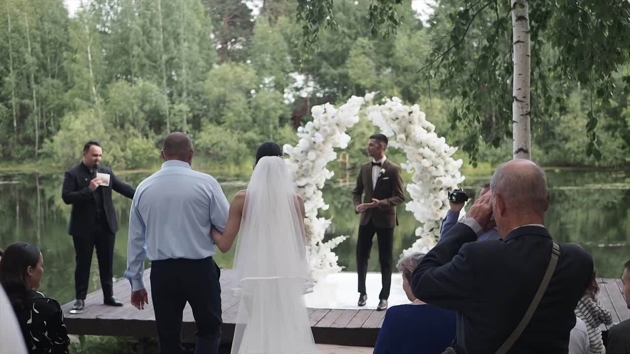 Свадьба Ведущий Тюмень. Ведущий Стас Праздников Свадьба Тюмень