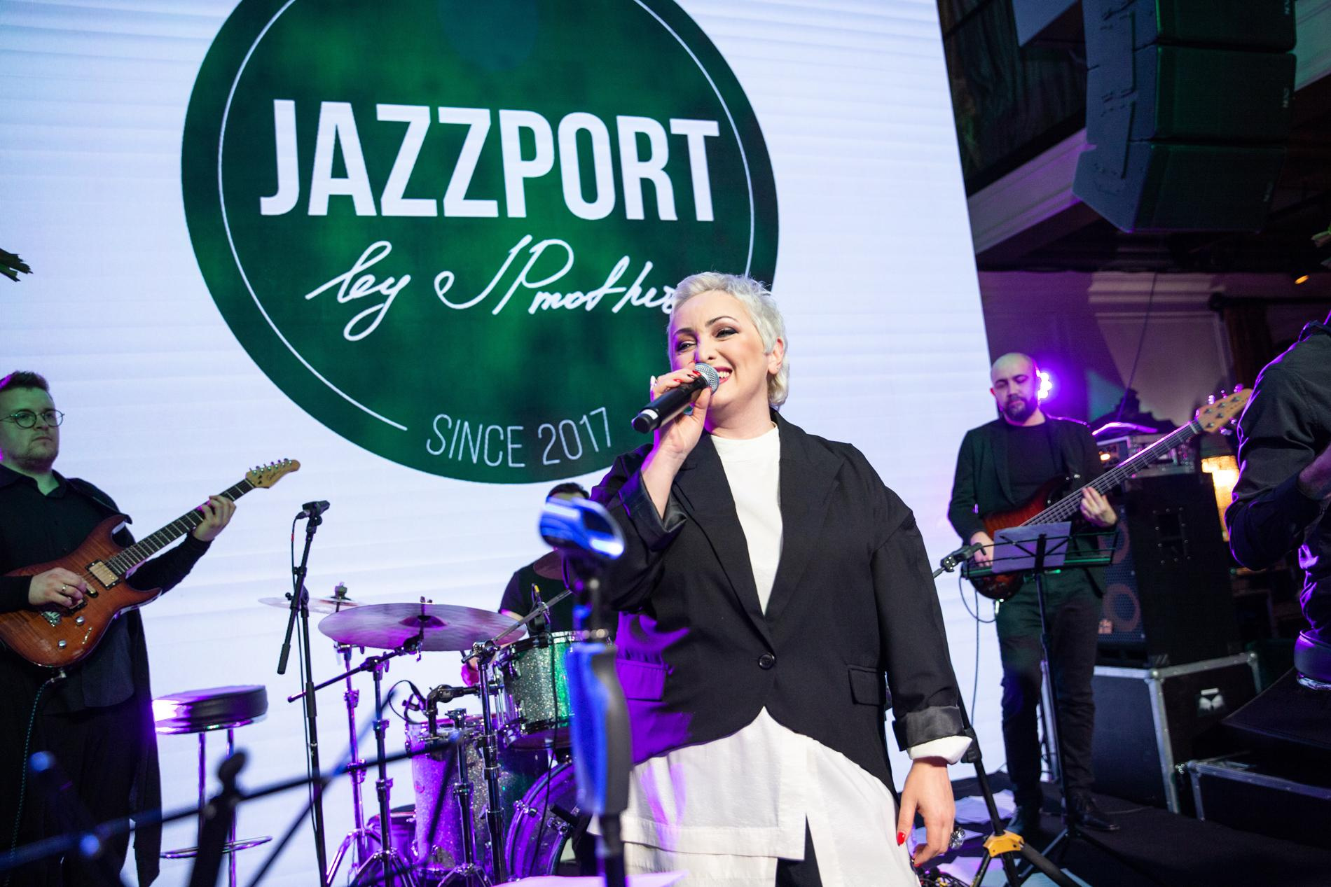 JAZZPORT april. Свадебный и семейный фотограф