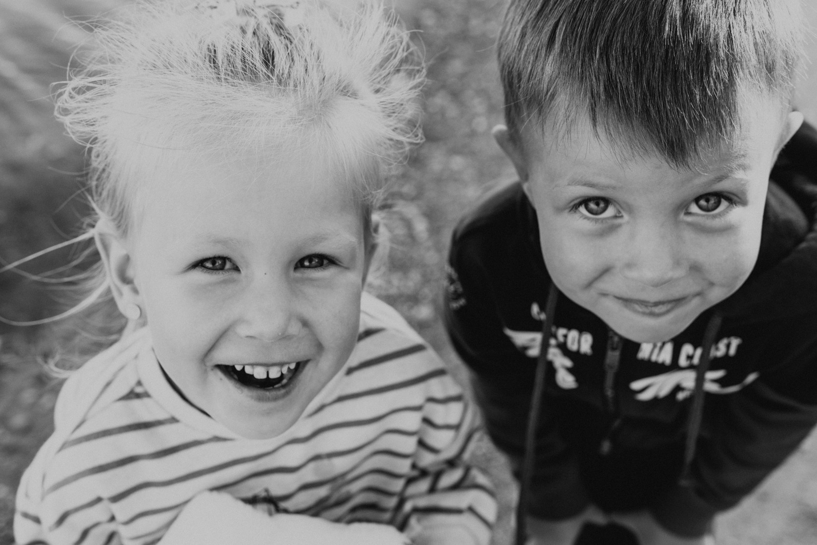 Дети на&nbsp;речке