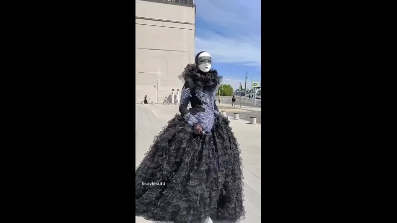 Персонаж чёрная Пешка. Мимы и Ходулисты на встречу гостей. Москва