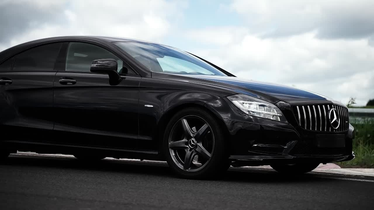 Видеопродакшн для бизнеса и брендов — кейсы и проекты | Ernest & Lisa Kim. Видеопродакшн для бизнеса и брендов — съемка рекламы, мероприятий и travel