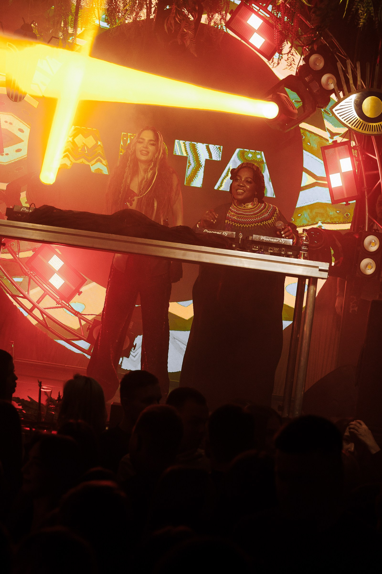 Фотограф на вечеринку спб. VERSLIBRE | Свадебный и репортажный фотограф в Санкт-Петербурге, Москве, и Поволжье