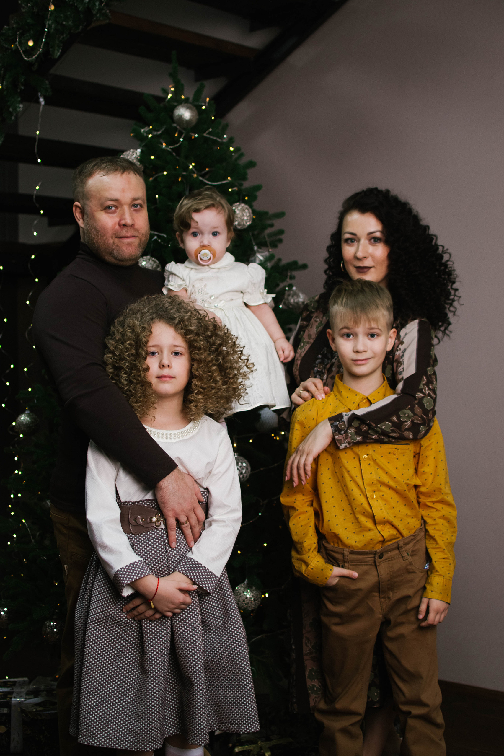 Семейная новогодняя история для Инны. Семейный фотограф в городе Мегион и Нижневартовск Дзюба Татьяна