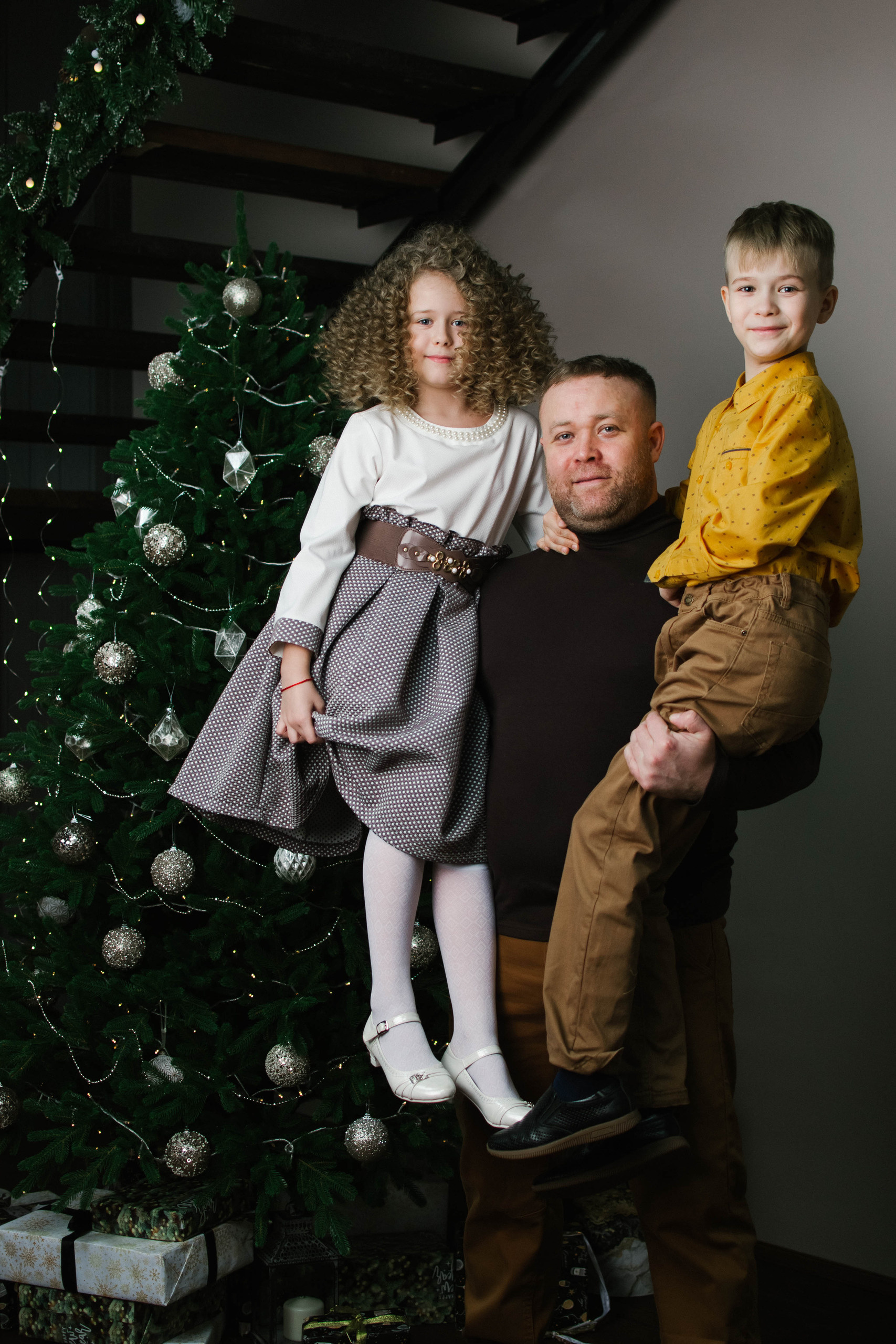 Семейная новогодняя история для Инны. Семейный фотограф в городе Мегион и Нижневартовск Дзюба Татьяна