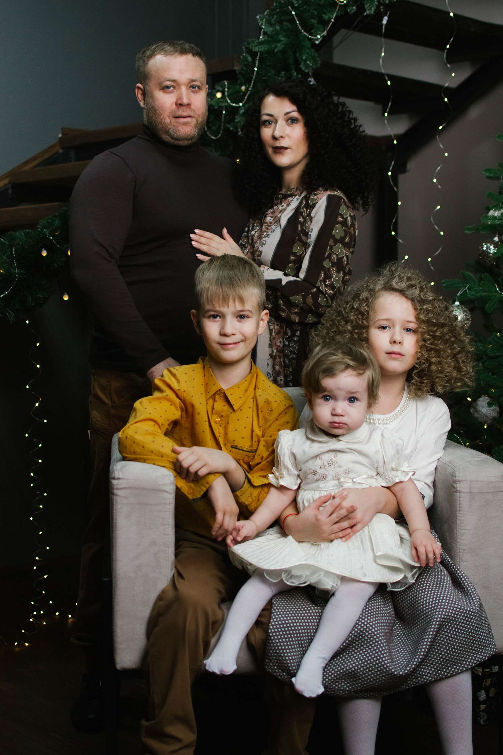 Семейная новогодняя история для Инны. Семейный фотограф в городе Мегион и Нижневартовск Дзюба Татьяна