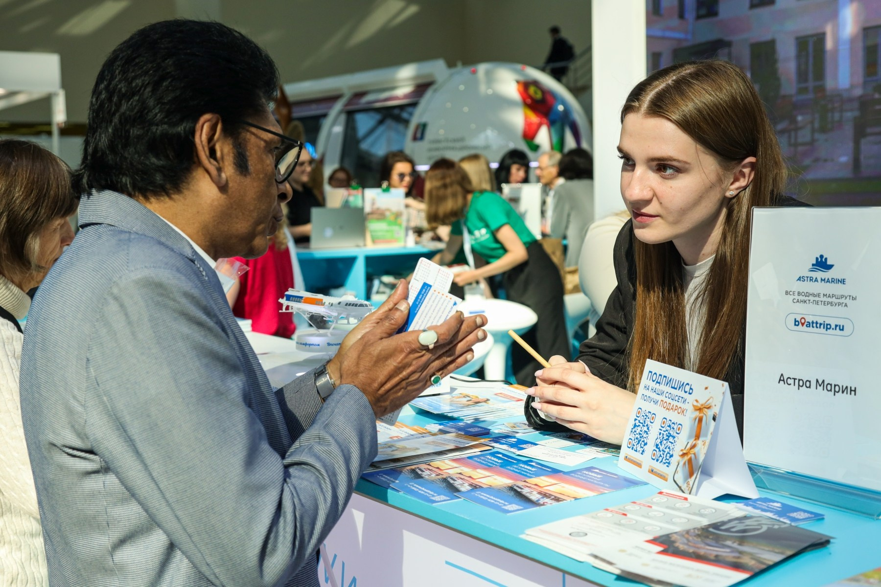 Съёмка стенда на выставке. Фотограф на мероприятие в Москве Марик