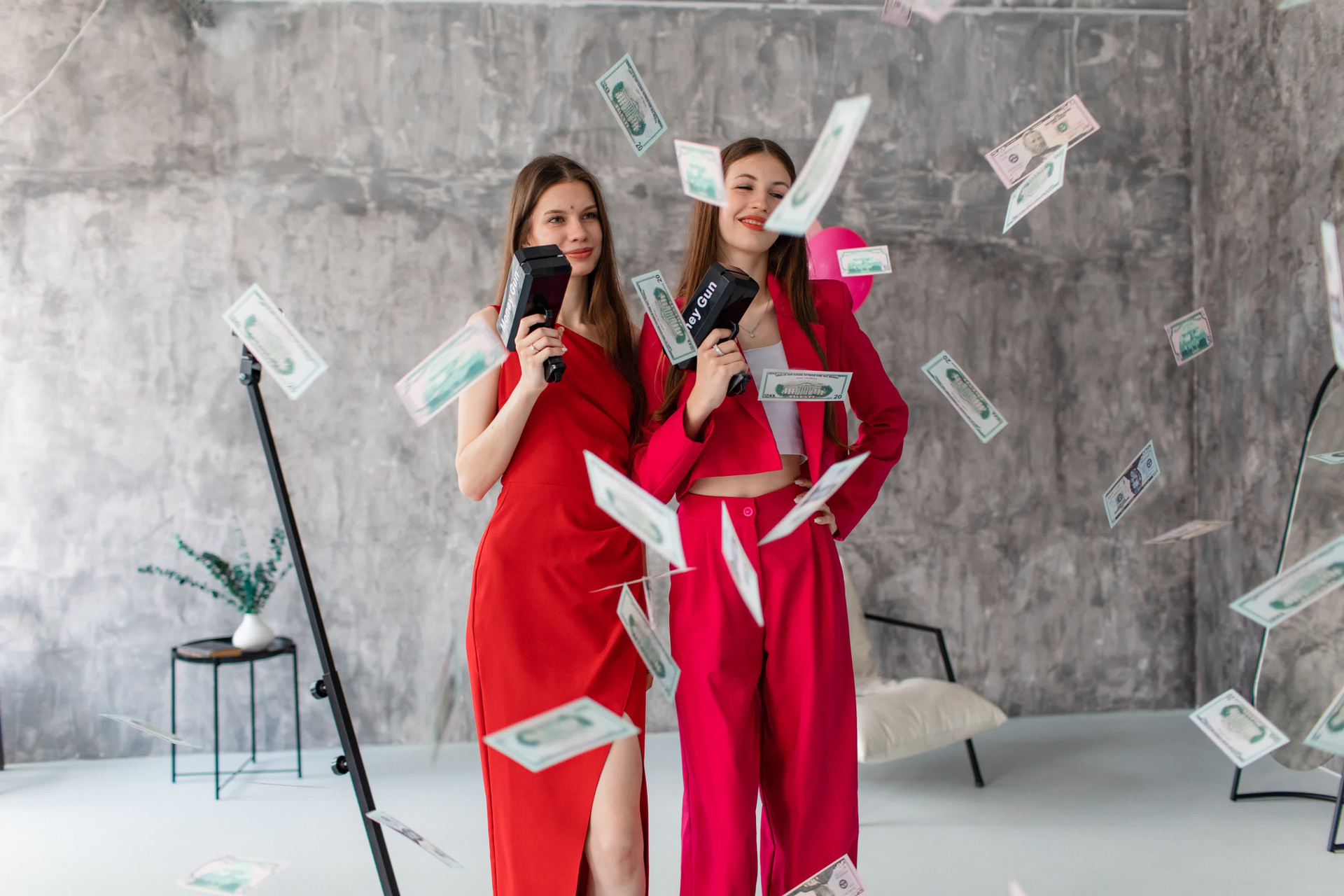 Спиннер 360. Выпускные альбомы в Подольске Москве и МО