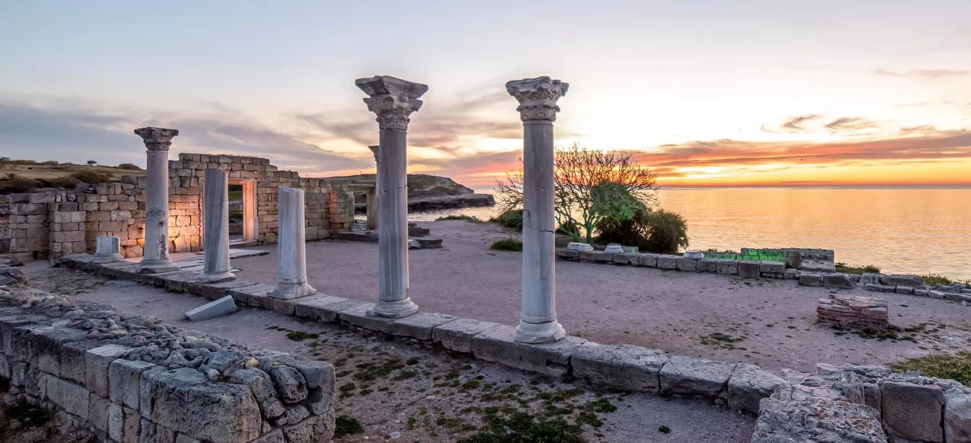 Самые красивые локации города Севастополь. Где пофотографироваться в Севастополе? Локации для фото. 1 место. Первое место. Место. Бывшее мес. Профессиональная фотосъемка в Крыму. Натуральные эмоции и живые кадры. Забронируйте дату прямо сейчас!