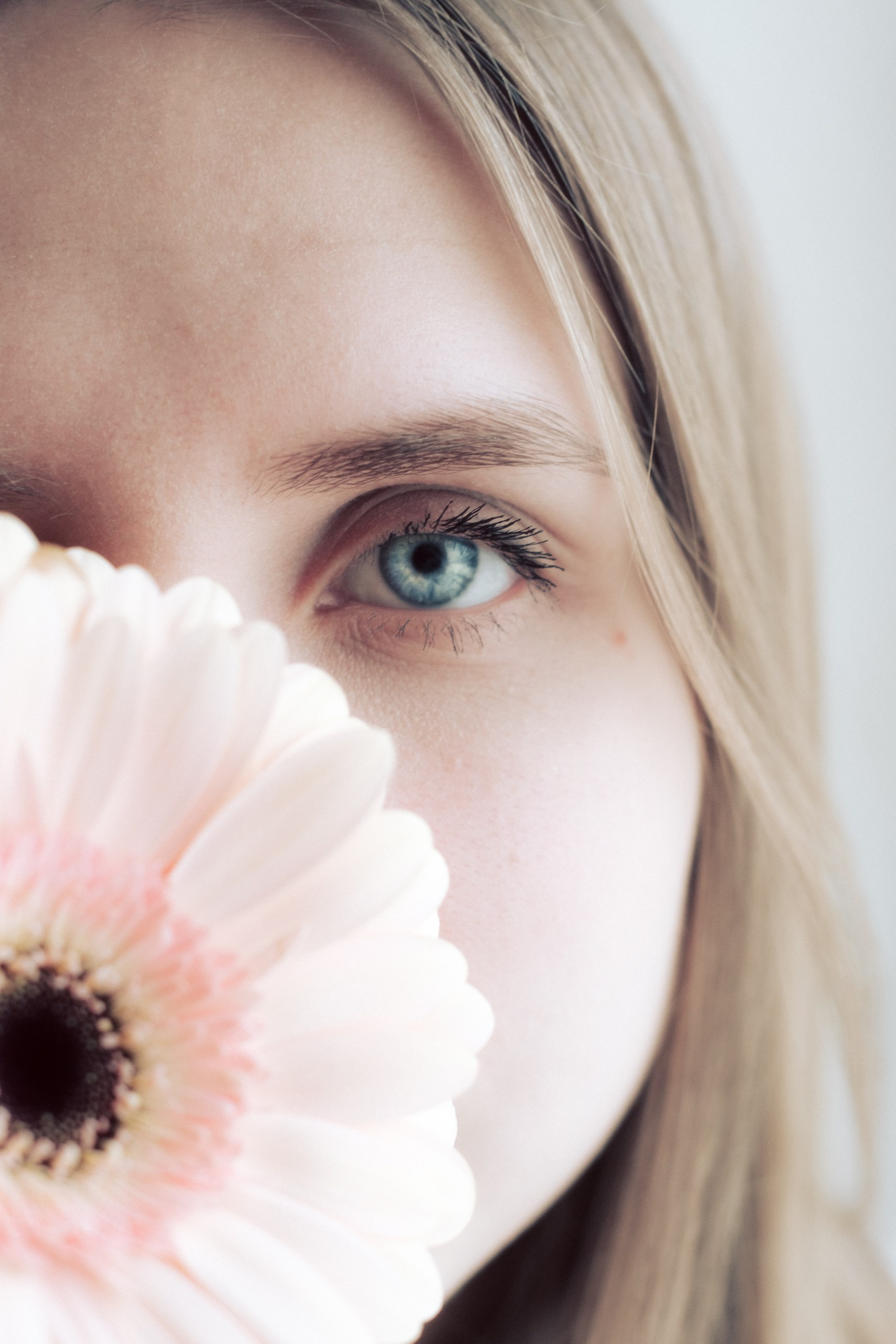 Нюта. Съёмка в старой квартире. Lickord