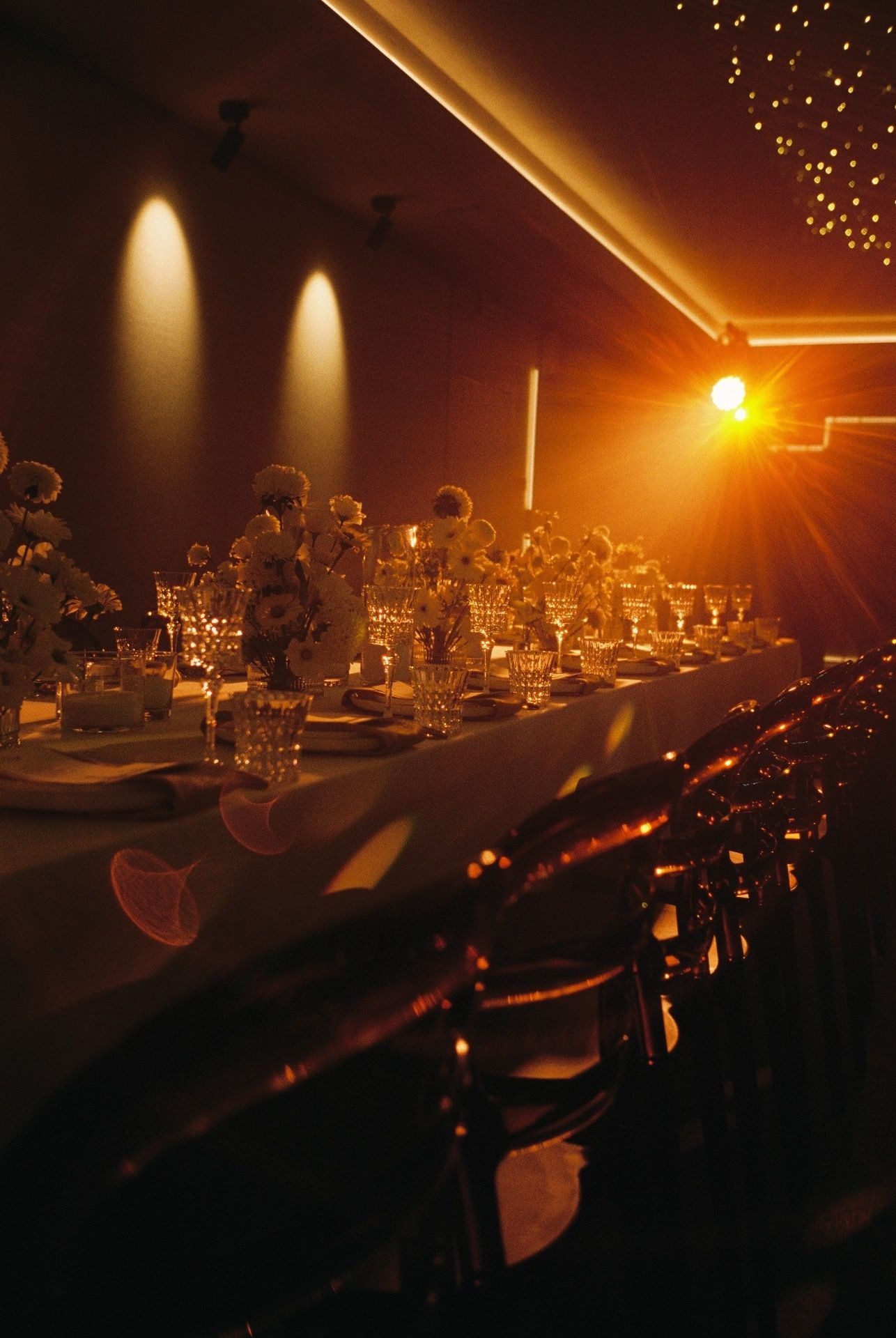 ИВЕНТОВЫЙ СВЕТ (EVENT LIGHT) НА СВАДЬБЕ. Фото и видеосъемка в Кызыле, аэросъемка Кызыл, фотограф, видеограф