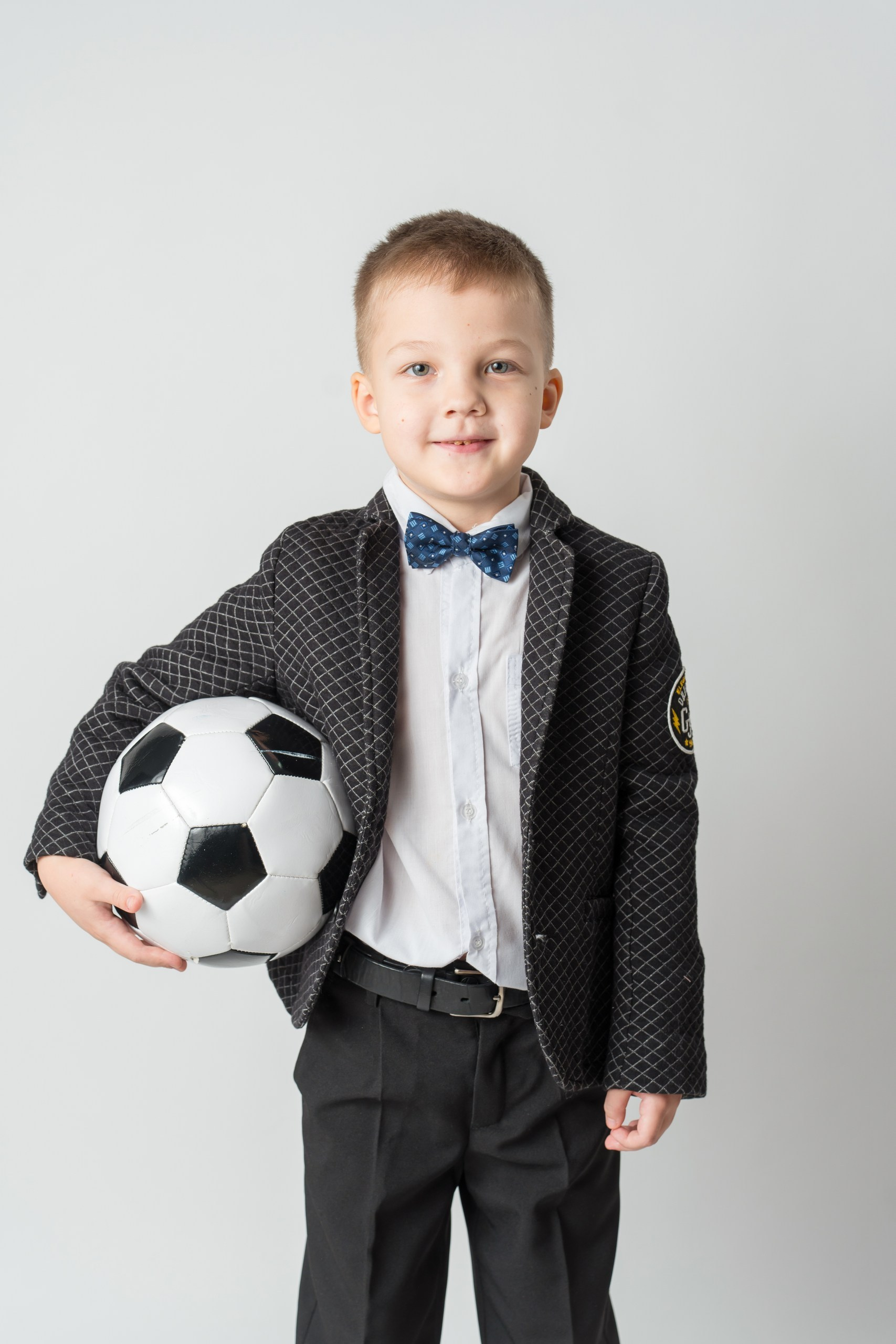 Выпускные альбомы. Akhmadeevmedia.ru