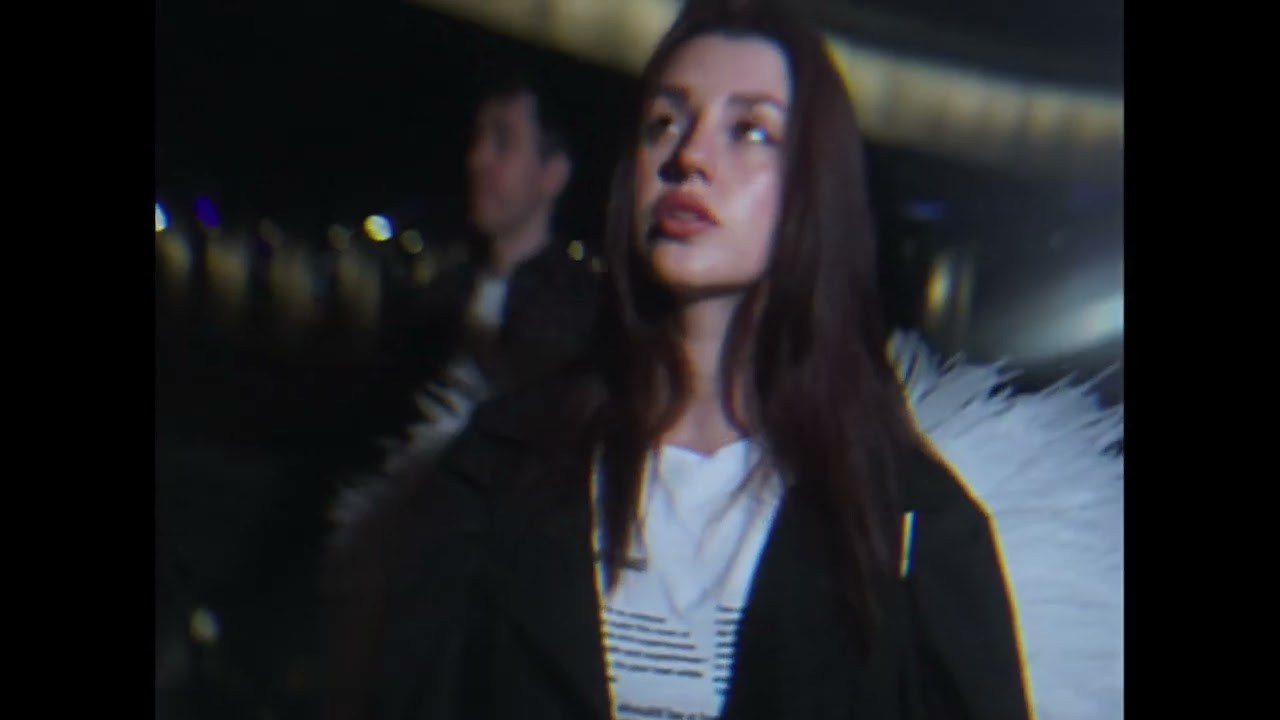Амура, Envtn — Выдыхаю (Stills from Mood video). Xstazia — музыкальные обложки, арт-дирекшн, режиссура и креативное продюссирование