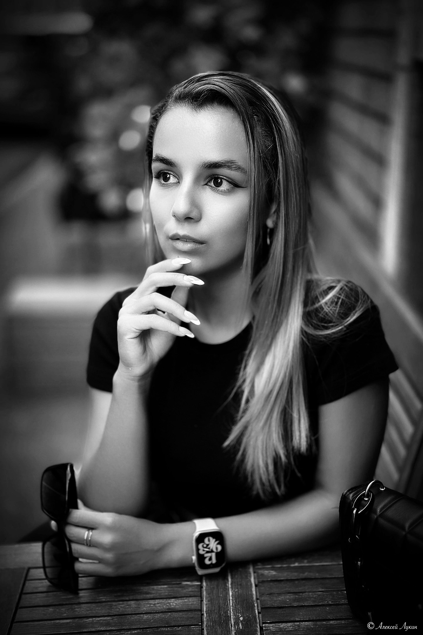 Фотосессия в студии, услуги и цены у профессионального портретного фотографа в СПб. Фотостудия, Портрет, Ню, Будуар, Детская фотосессия. Фотограф Алексей Лукин. Профессиональная фотосъёмка в Санкт-Петербурге. Обработка и Ретушь фотографий