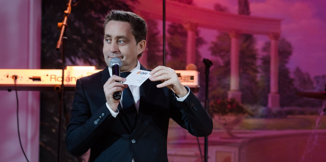 Дни рождения. Ведущий Валерий Чигинцев