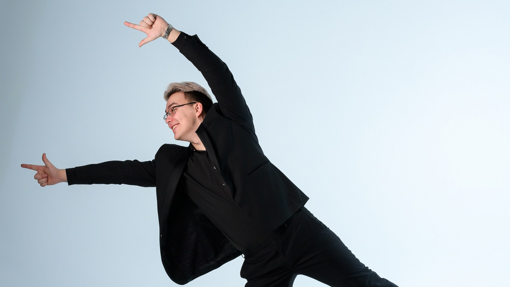 Ведущий Даниил. Репортажный фотограф в Кирове Александр Лутошкин