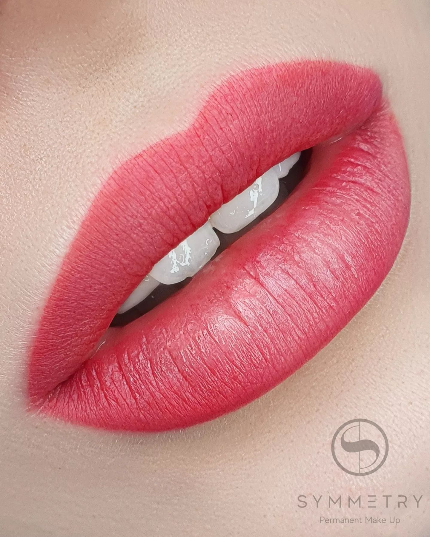 Саша. Студия перманентного макияжа, косметологии и массажа SYMMETRY в Москве, м. Киевская