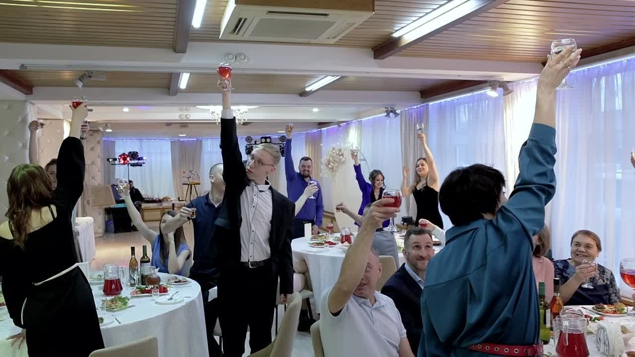 Банкетные гости